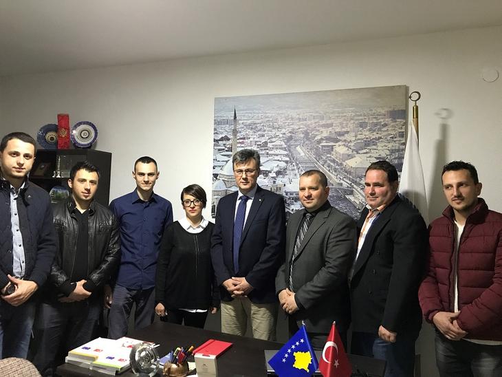 FUEN Vice-President Halit Habip Oğlu visited the Turkish community in Kosovo