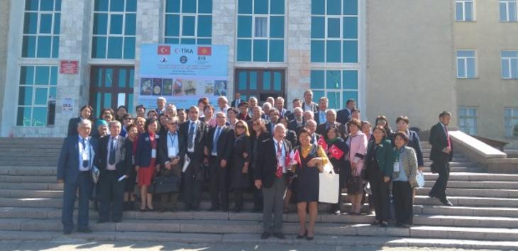 Kırgızistan’da Türk Halklarının İlk Türkçe Yazılı Eserleri Sempozyumu Düzenlendi